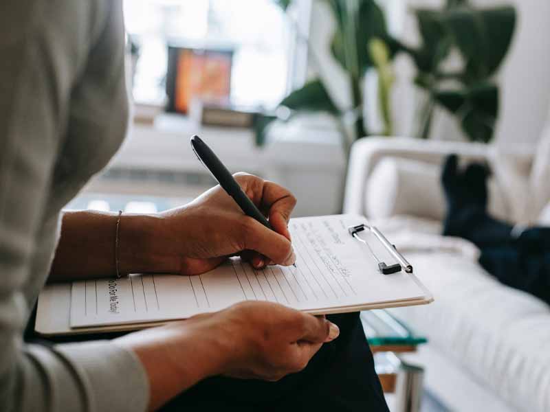 Desempleo en Colombia bajó y llegó a 10.6, %, según el DANE